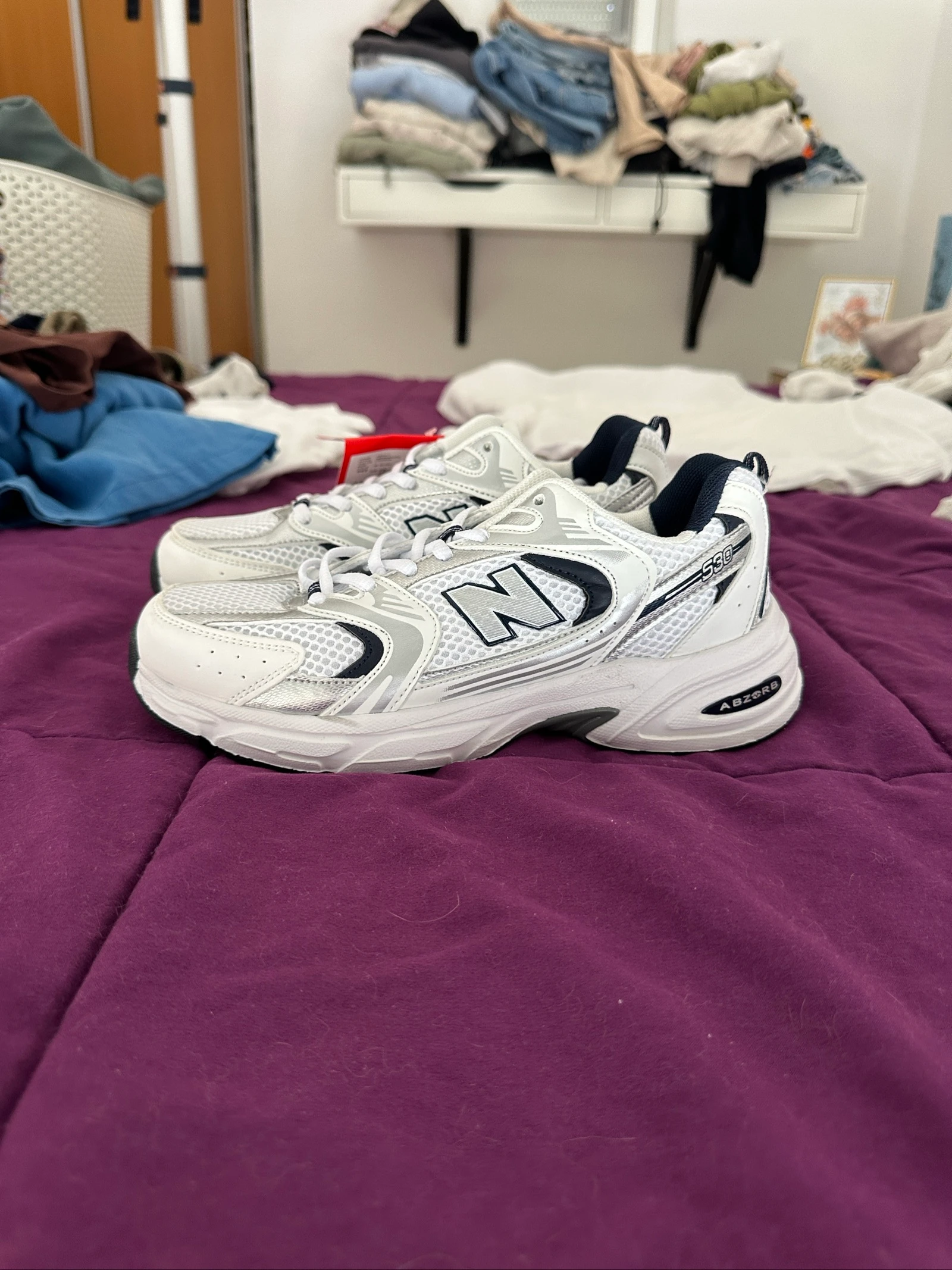 New Balance 530 azul marinho e branco – photo 5
